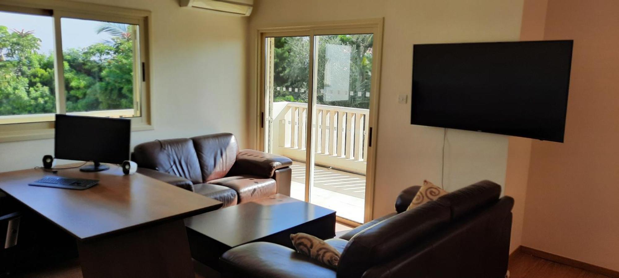 בורוקליני Villa Larnaca Bay Resort מראה חיצוני תמונה