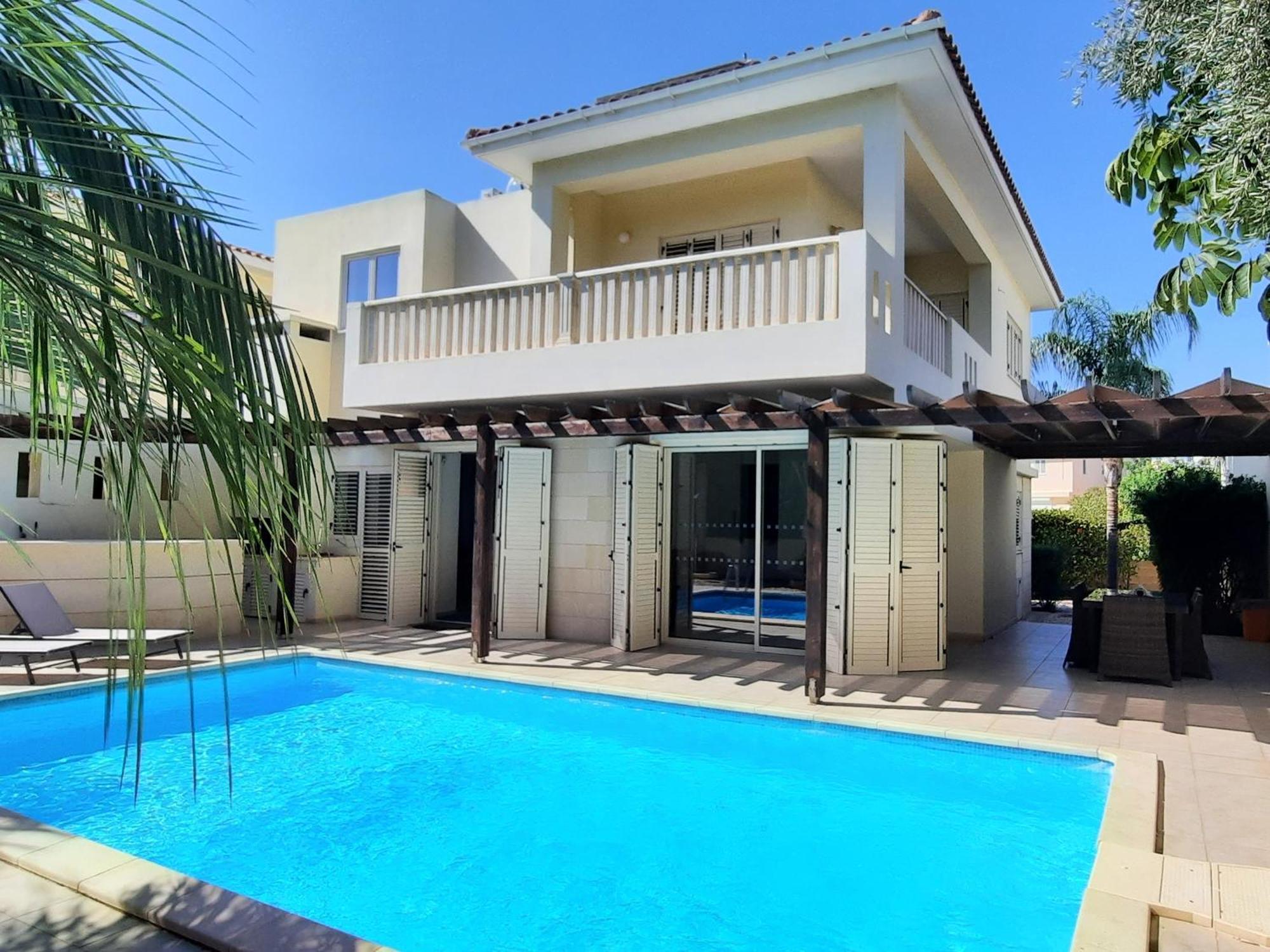בורוקליני Villa Larnaca Bay Resort מראה חיצוני תמונה